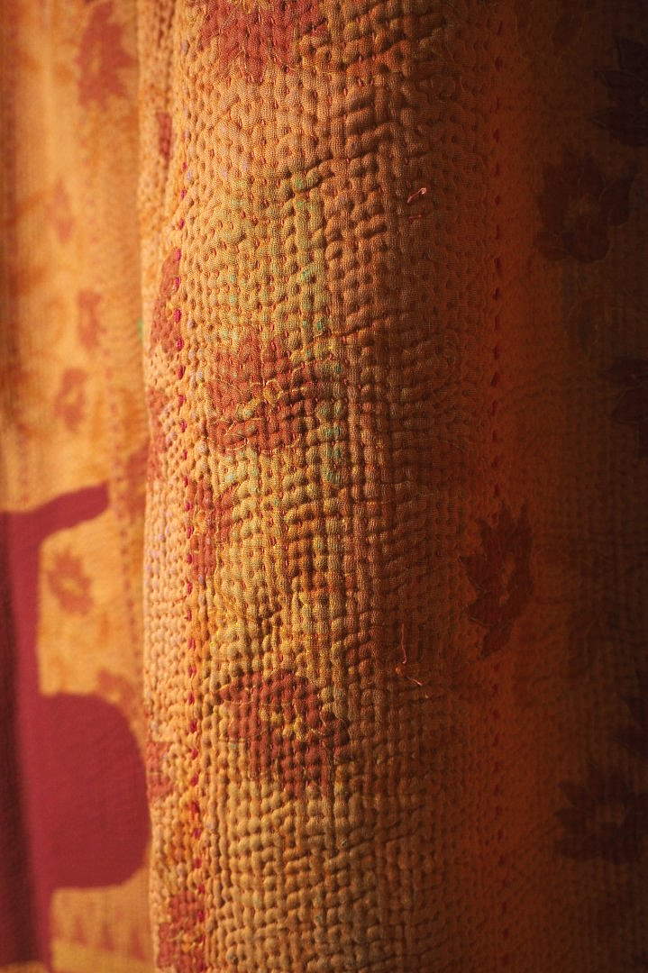 インド ヴィンテージラリーキルト刺し子マルチカバー - アジアの布専門