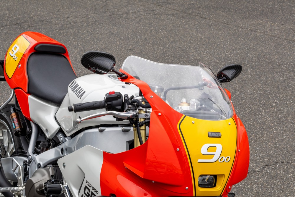 新製品:XSR900GP カウルマウントミラーキット