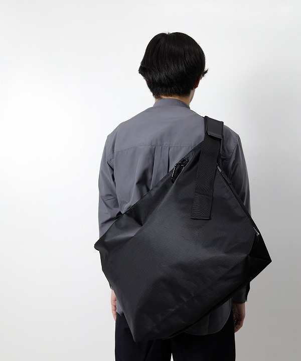 メルタム/meltum Nylon Messenger Bag [バッグ(トートバッグ)]｜MAPS