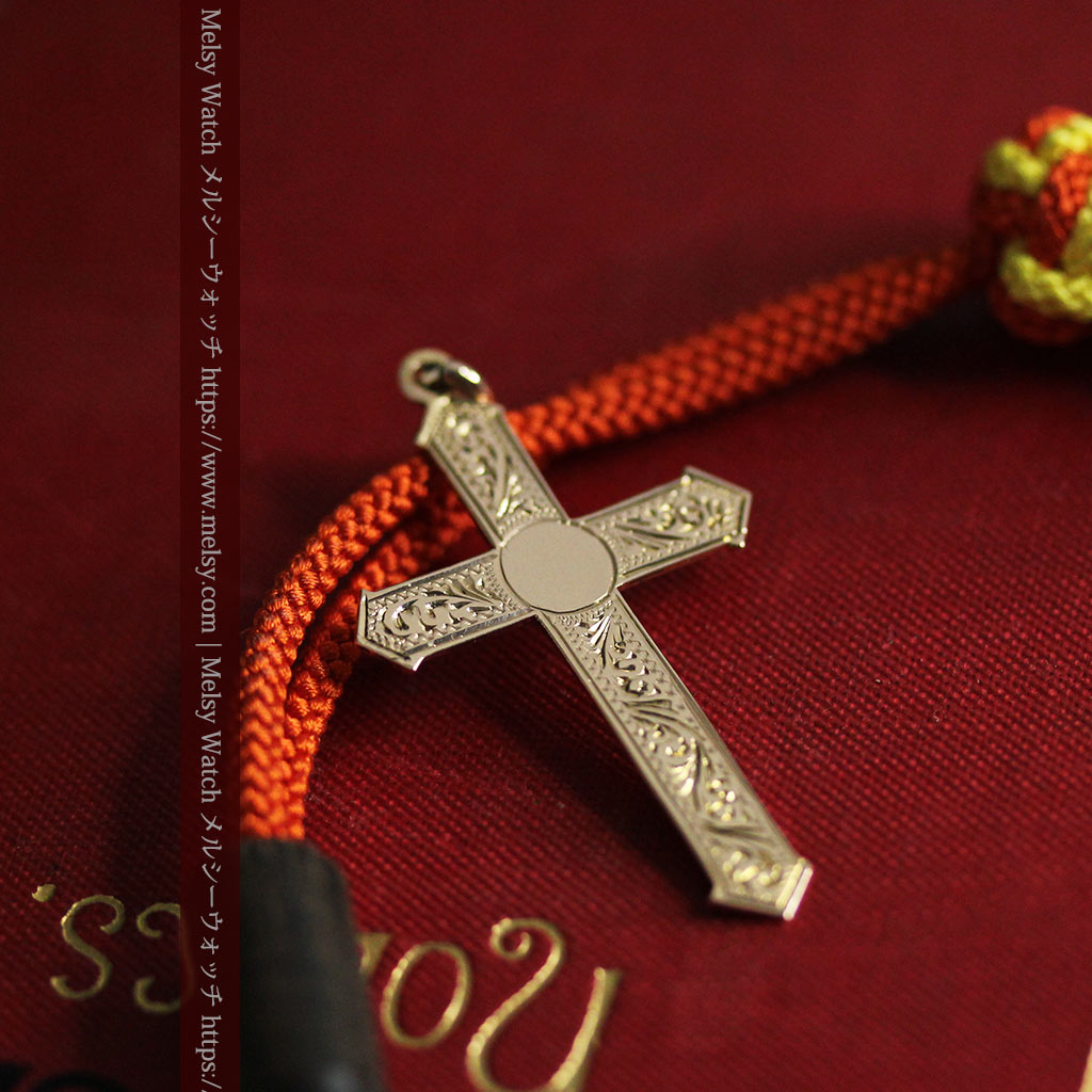 彫りの綺麗な金無垢アンティーククロス・十字架