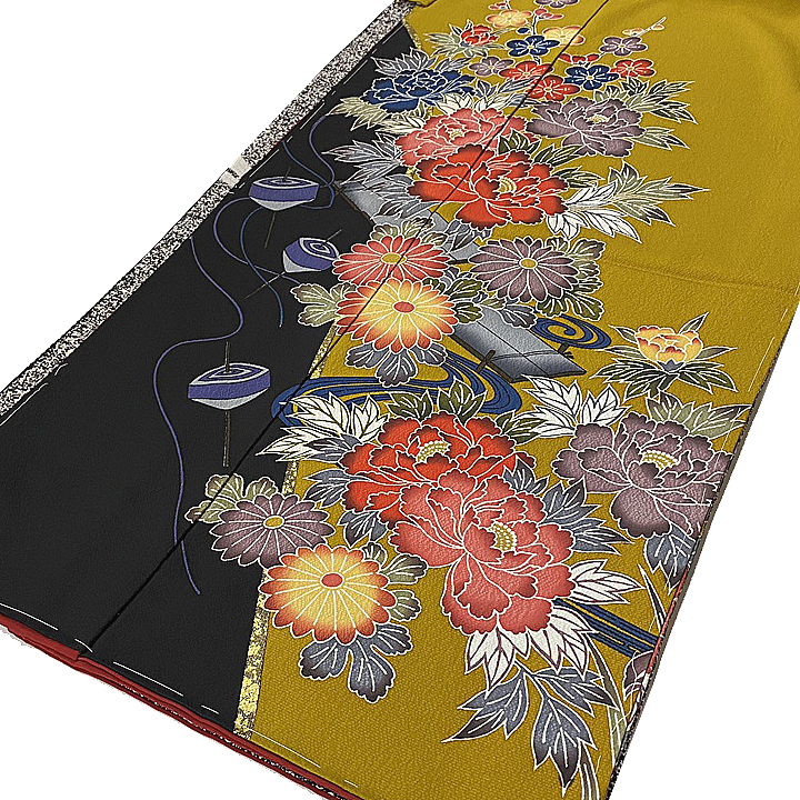 斬新な色使いで描く粋な雰囲気のあるデザイン 大胆にカッコ良く