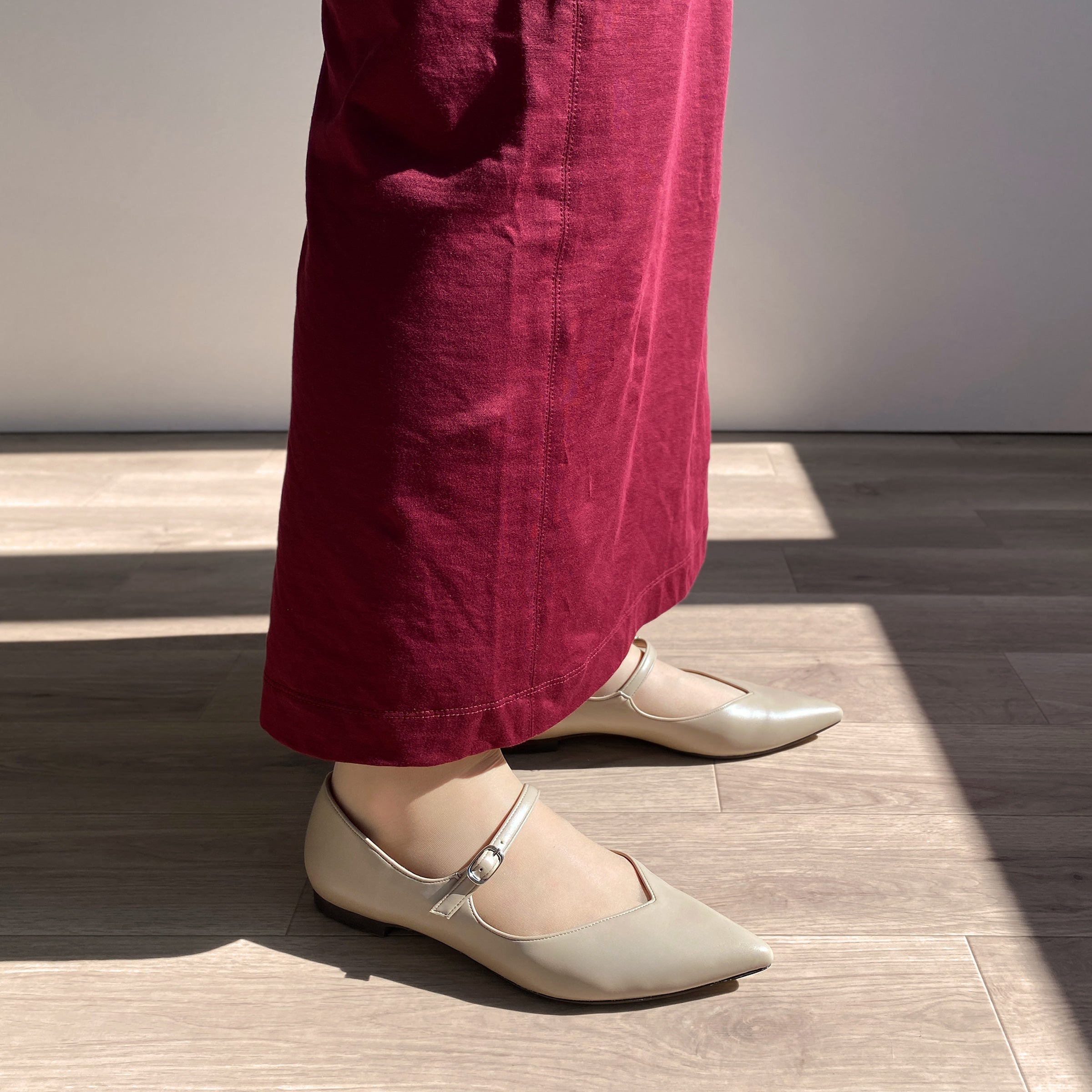 15%OFF：Vカット メリージェーン フラットシューズ（m17018）ベージュ