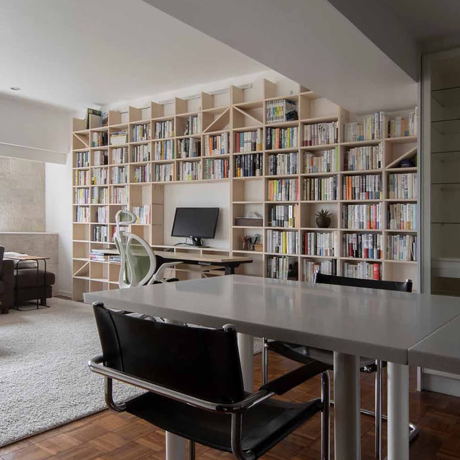 壁一面のA5判本棚 奥行180mm 縦10コマ×横7コマ|本棚の通販はマルゲリータ