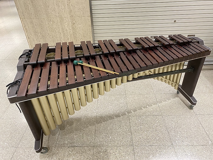 中古品】YM400C ヤマハ コンサートマリンバ（4クターブ）: ドラム