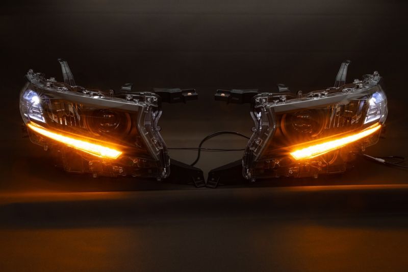 150系後期ランドクルーザープラド LED加工ヘッドライト 特注色&塗装