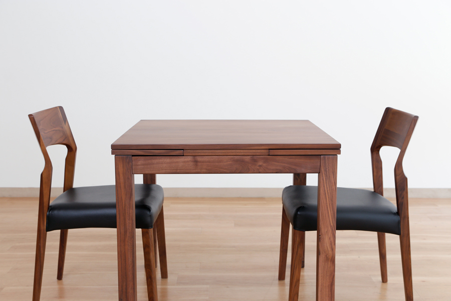 COMODO2（コモドツー） 伸長式ダイニングテーブル（ウォールナットWN