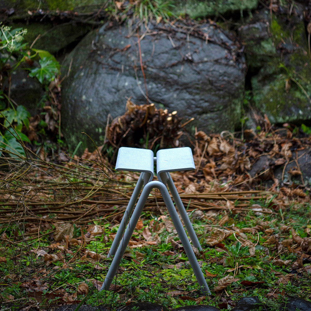 IKASAS KAMOME STOOL - nudge label