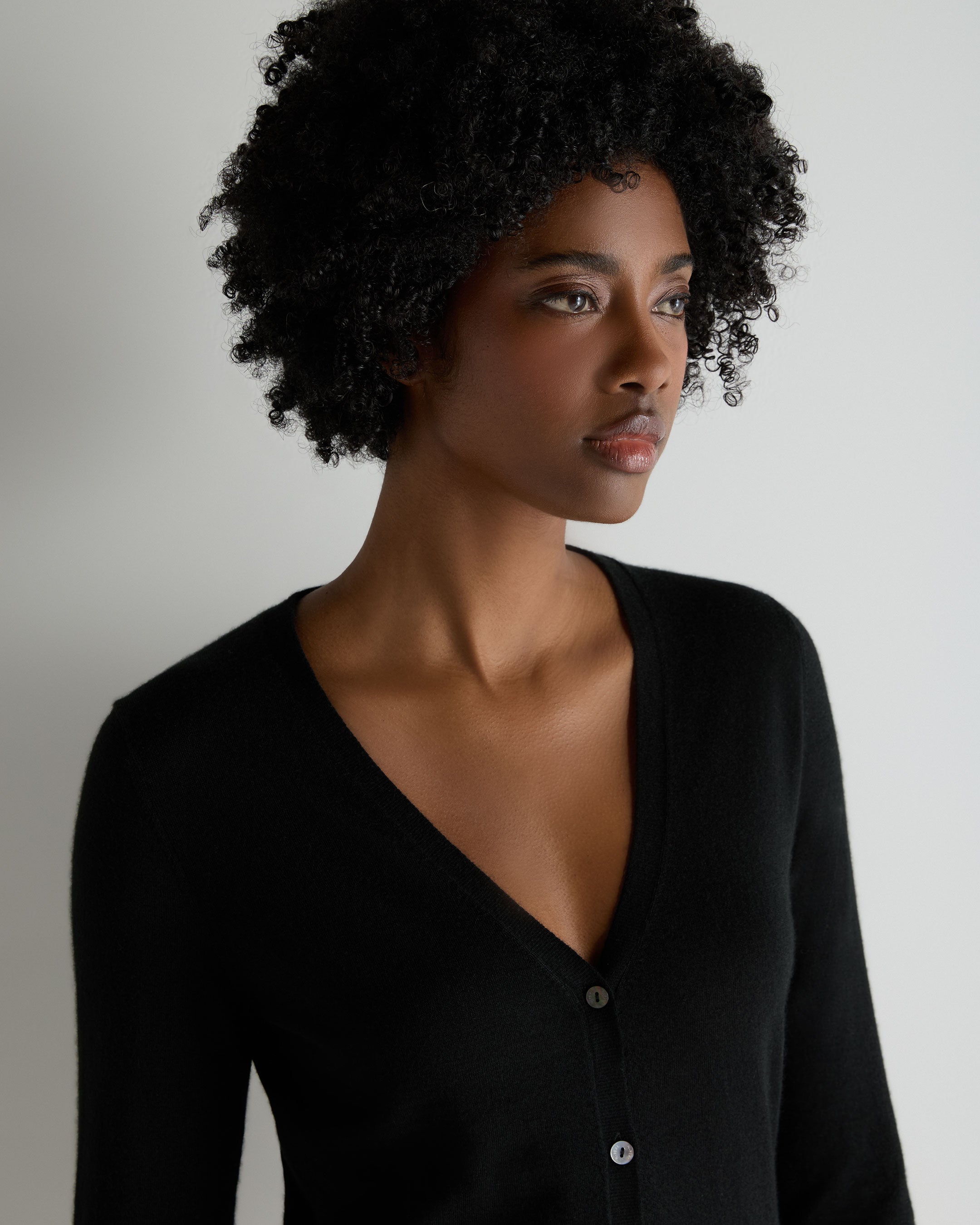 Women's Superfine V Neck Cashmere Cardigan Black | N.Peal