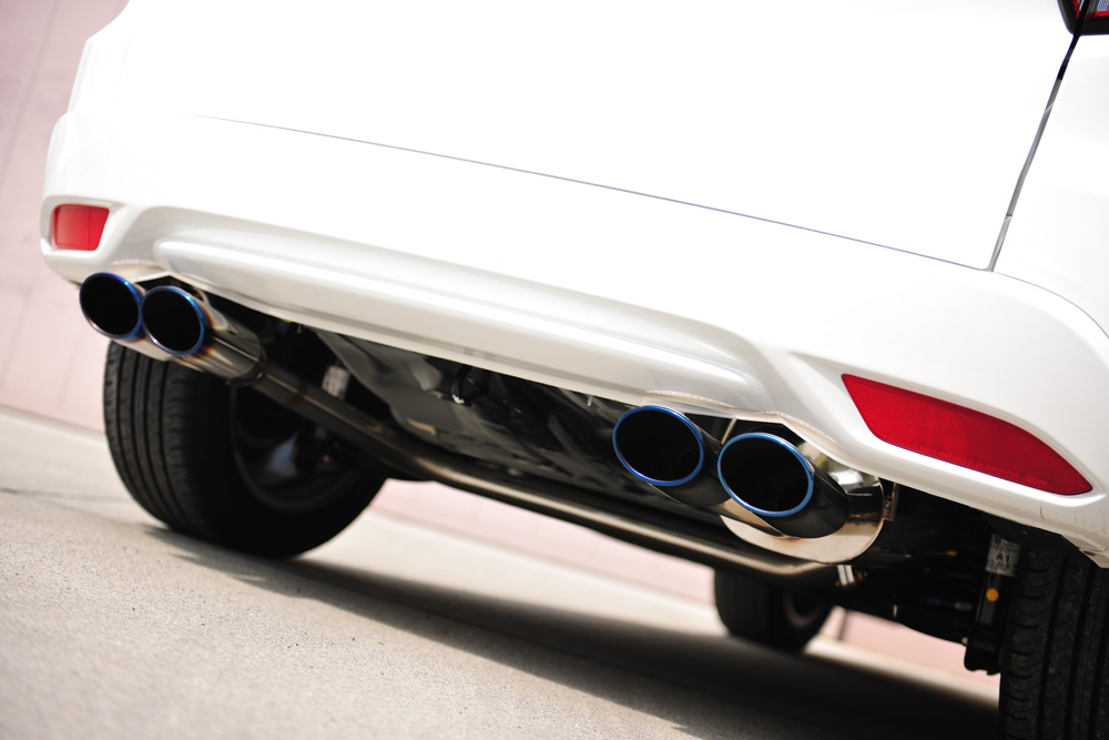 ノブレッセ ヴェゼル ハイブリッド4WD用 マフラー