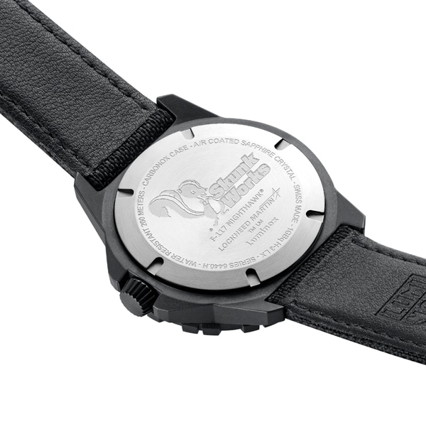 Luminox ルミノックス F-117 NIGHTHAWK x Skunk Works 6440 Series Ref