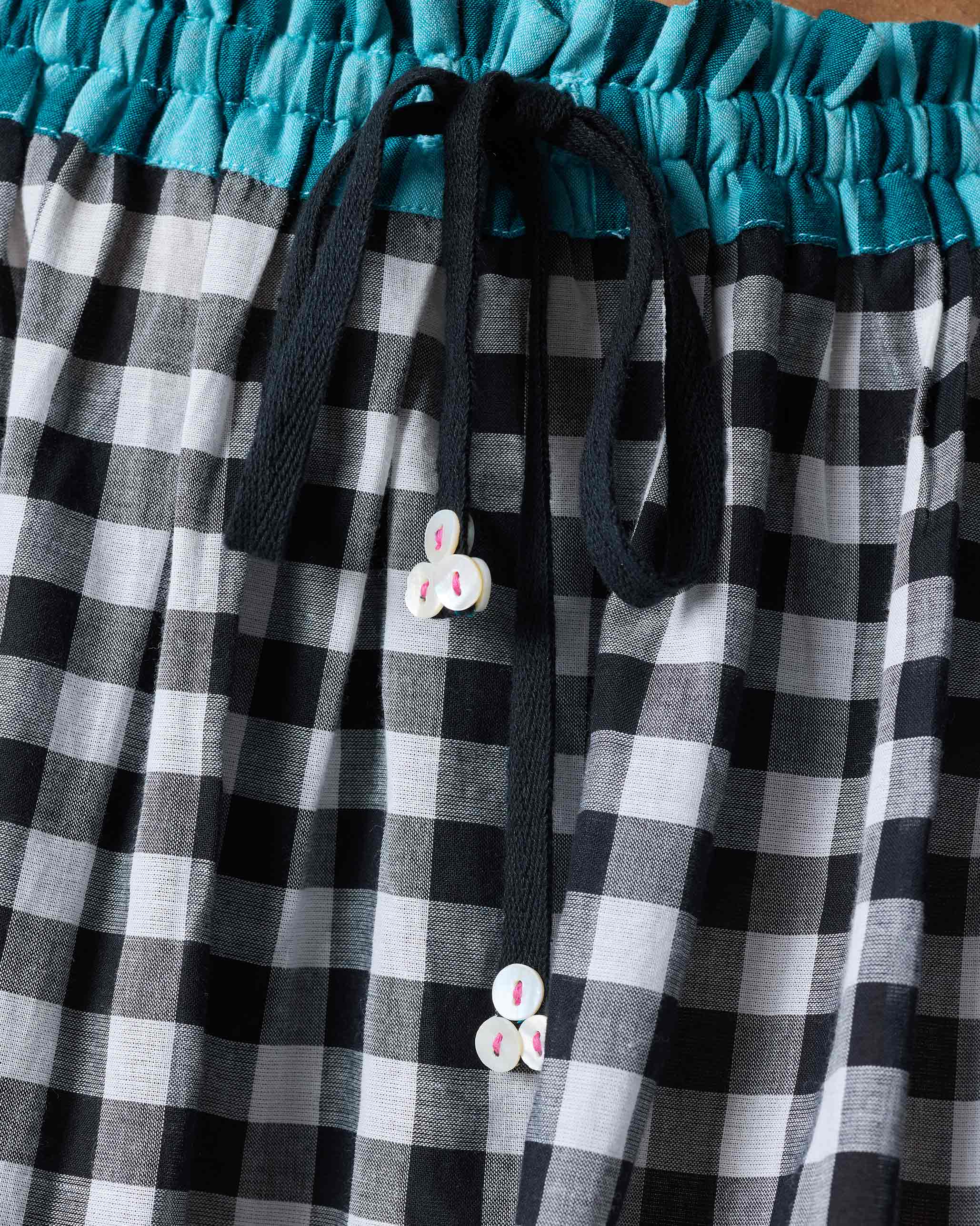 Jambiani Skirt - Black & White Checks – Nicobar