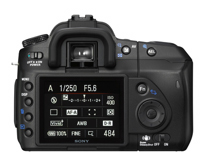 充実の基本性能で簡単操作 1020万画素デジタル一眼レフカメラ”α200