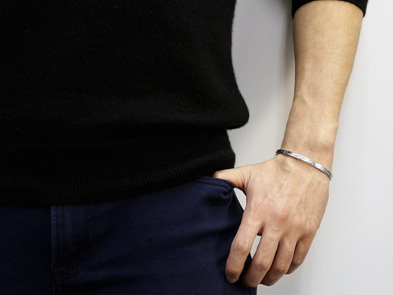 Lono（ロノ） Flat Bangle 4mm（フラットバングル 4mm）