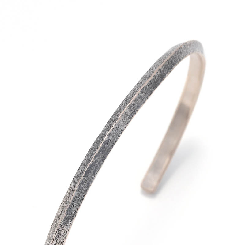 Suman Dhakhwa（スーマンダックワ） Triangle Remix Bangle