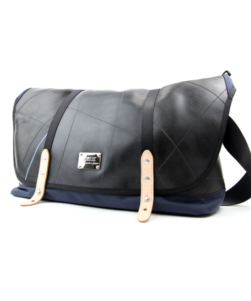 Suitable Messenger bag｜製品紹介｜バッグブランド【SEAL（シール