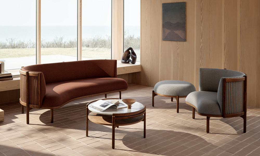 RF1903 サイドウェイ ソファ / ウォルナット材 オイル仕上げ