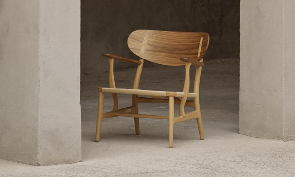 CH22 ラウンジチェア / オーク材 ウォルナット オイル仕上げCarl