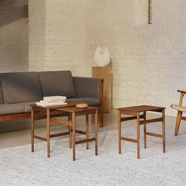 CH004 ネストテーブル / ウォルナット材 オイル仕上げCarl Hansen