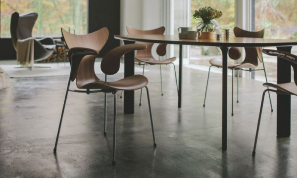 リリー アームチェア 3208 / ウォルナットFRITZ HANSEN（フリッツ