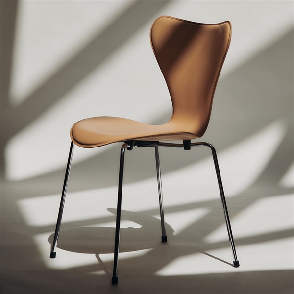 期間限定】セブンチェア 3107 / テーラード / ウォームエクリュFRITZ