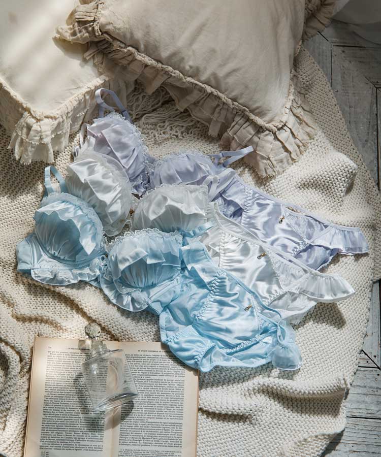 SALE】【northerly】 サテンフリルブラジャー＆ショーツセット ｜San