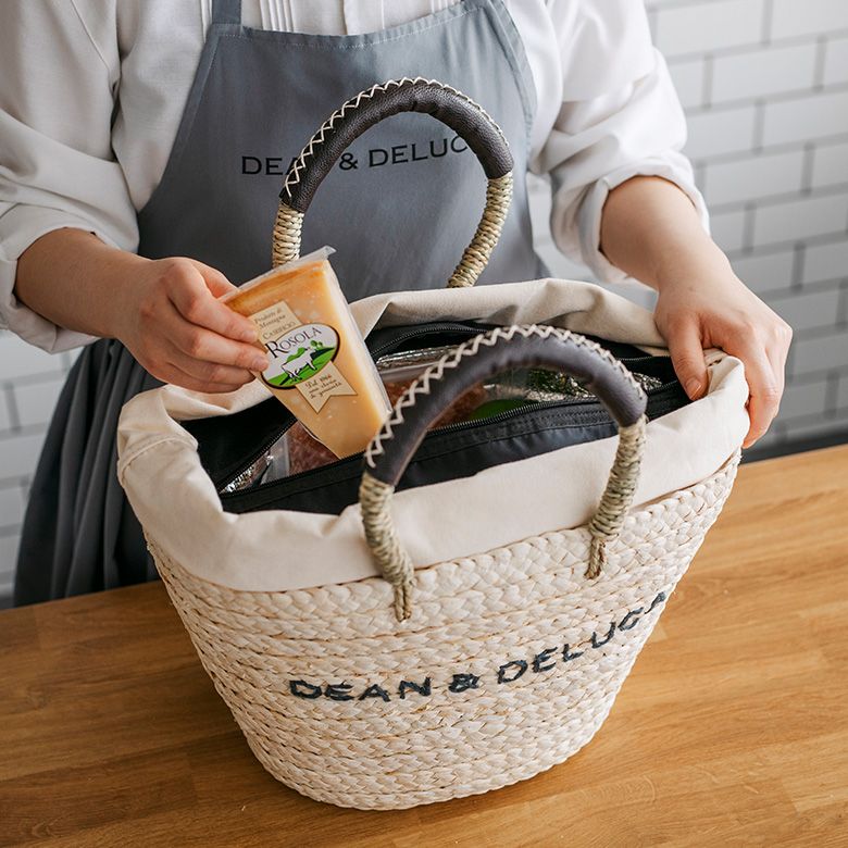 DEAN&DELUCA×BEAMS 2023「保冷カゴバッグ」予約スタート、“船形&手刺繍