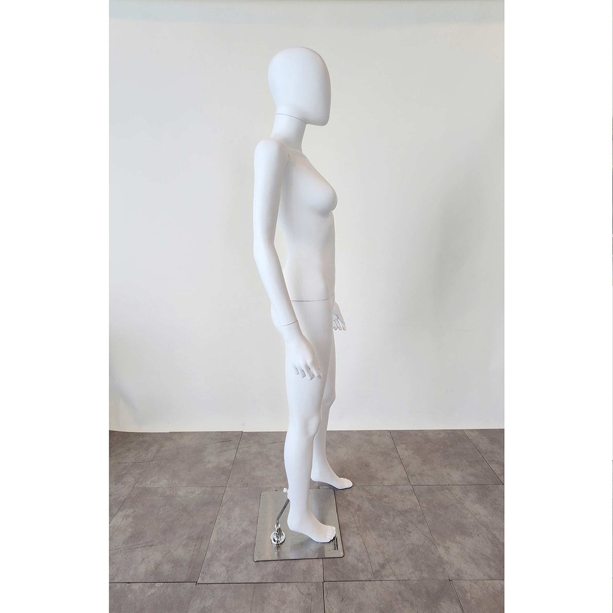 PP製 婦人リアルマネキン〔ストエキオリジナル〕 ホワイト