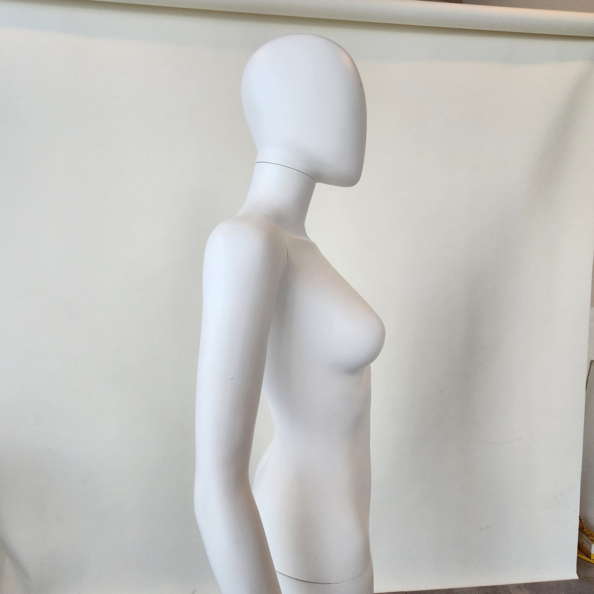 PP製 婦人リアルマネキン〔ストエキオリジナル〕 ホワイト