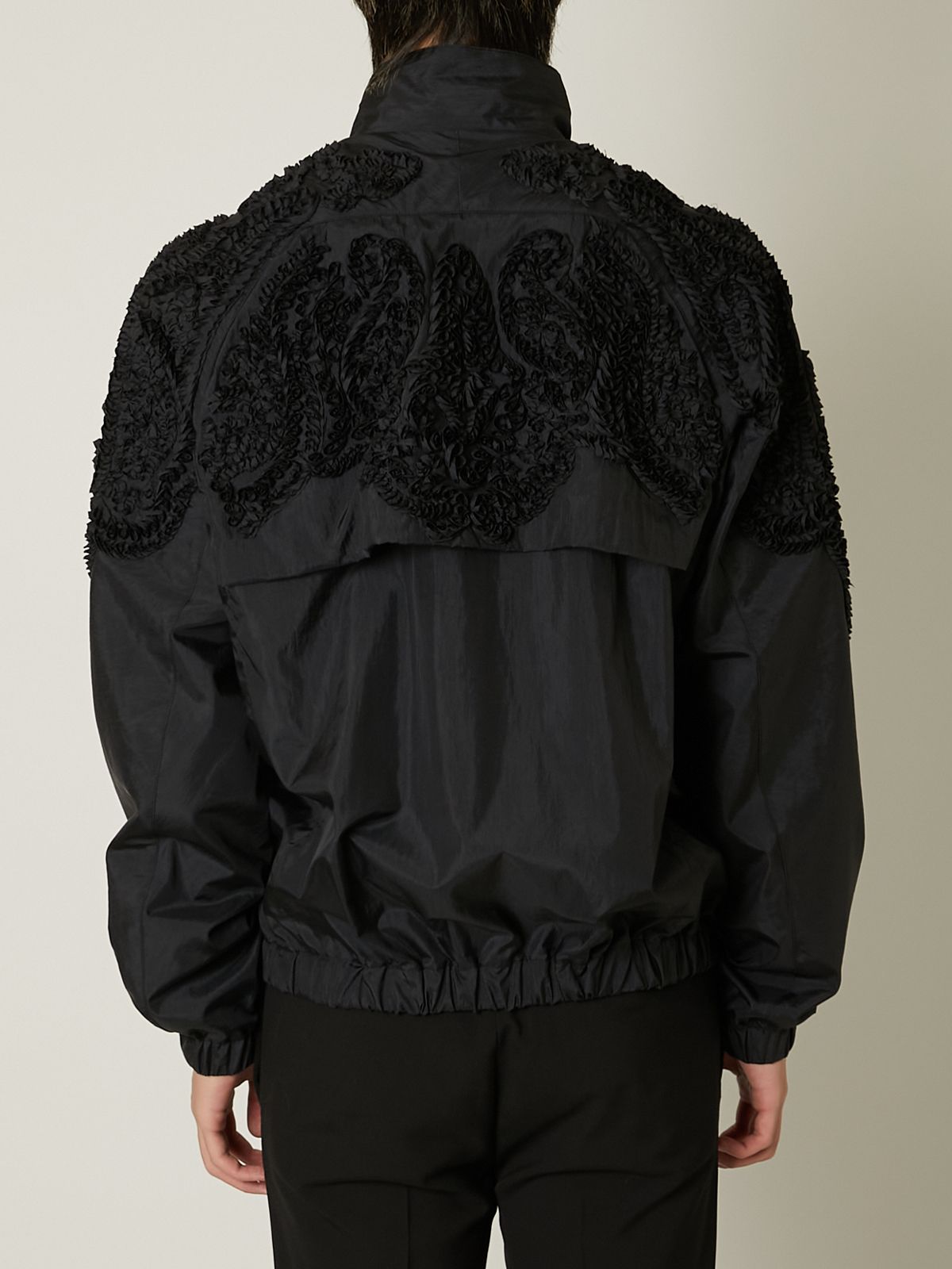 TAAKK - 【24AW】テープ刺繍 ウインドブレイカー / TAPE EMBROIDERY