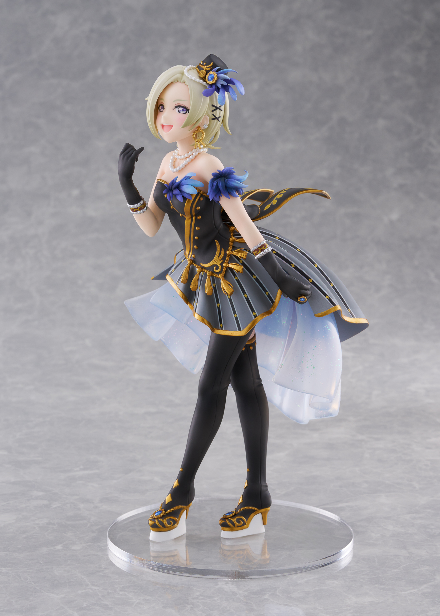 ミア・テイラー