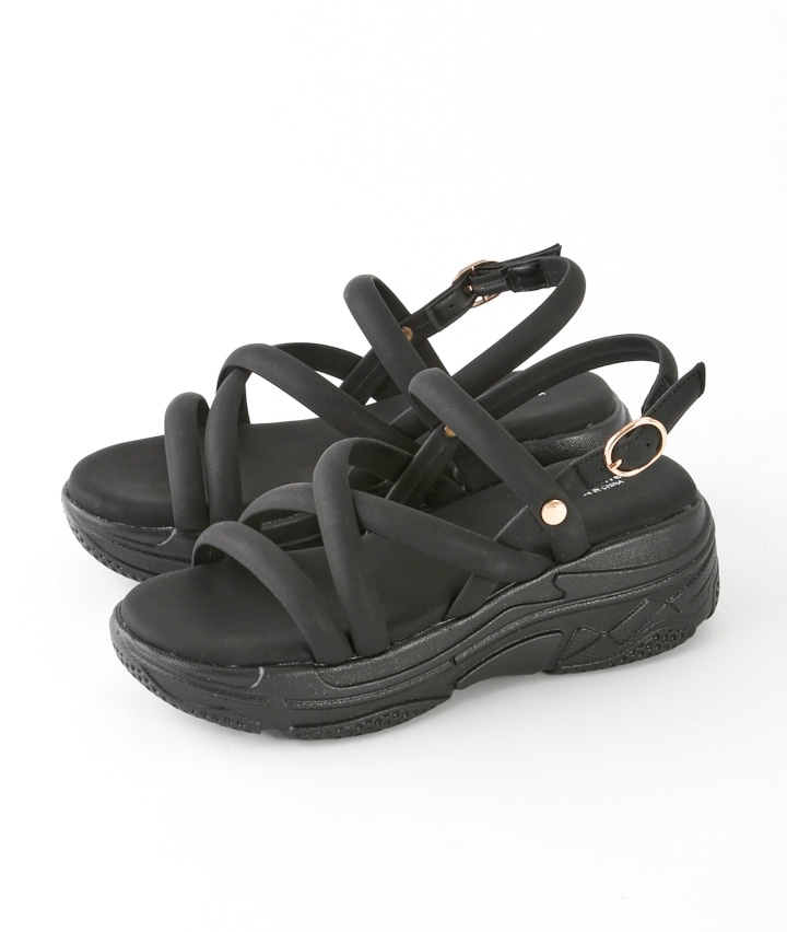 ストラップ使い厚底サンダル(Mサイズ ブラック): レディース