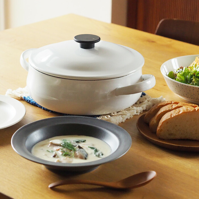 野田琺瑯 LUKE（ルーク） 浅型キャセロール 25cm ホワイト | 食器と