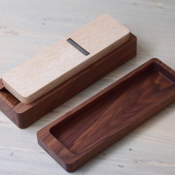 台屋 鰹節削り器 別注青紙×ウォルナット | 食器と料理道具の専門店
