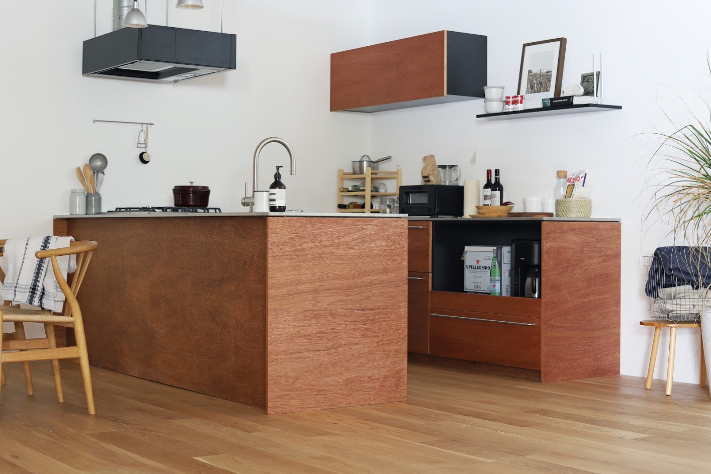 オーダー吊り戸棚 フラップアップ ラワン W600～1350 | KB-KC024-16a