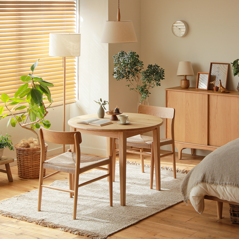 わたしの愛用品-伸長式ダイニングテーブルfolk Jr.が1人暮らし・1K8畳