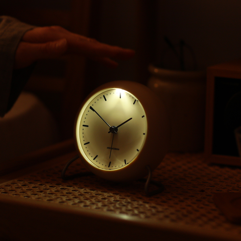 置き時計 アルネ・ヤコブセン ｜家具・インテリア通販 Re:CENO(リセノ)