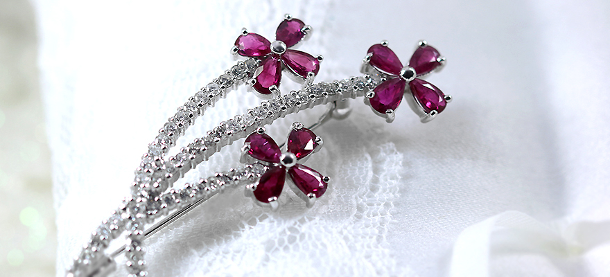 ルビー 2.63ct ダイヤモンド プラチナ ブローチ【品質保証書/宝石鑑別