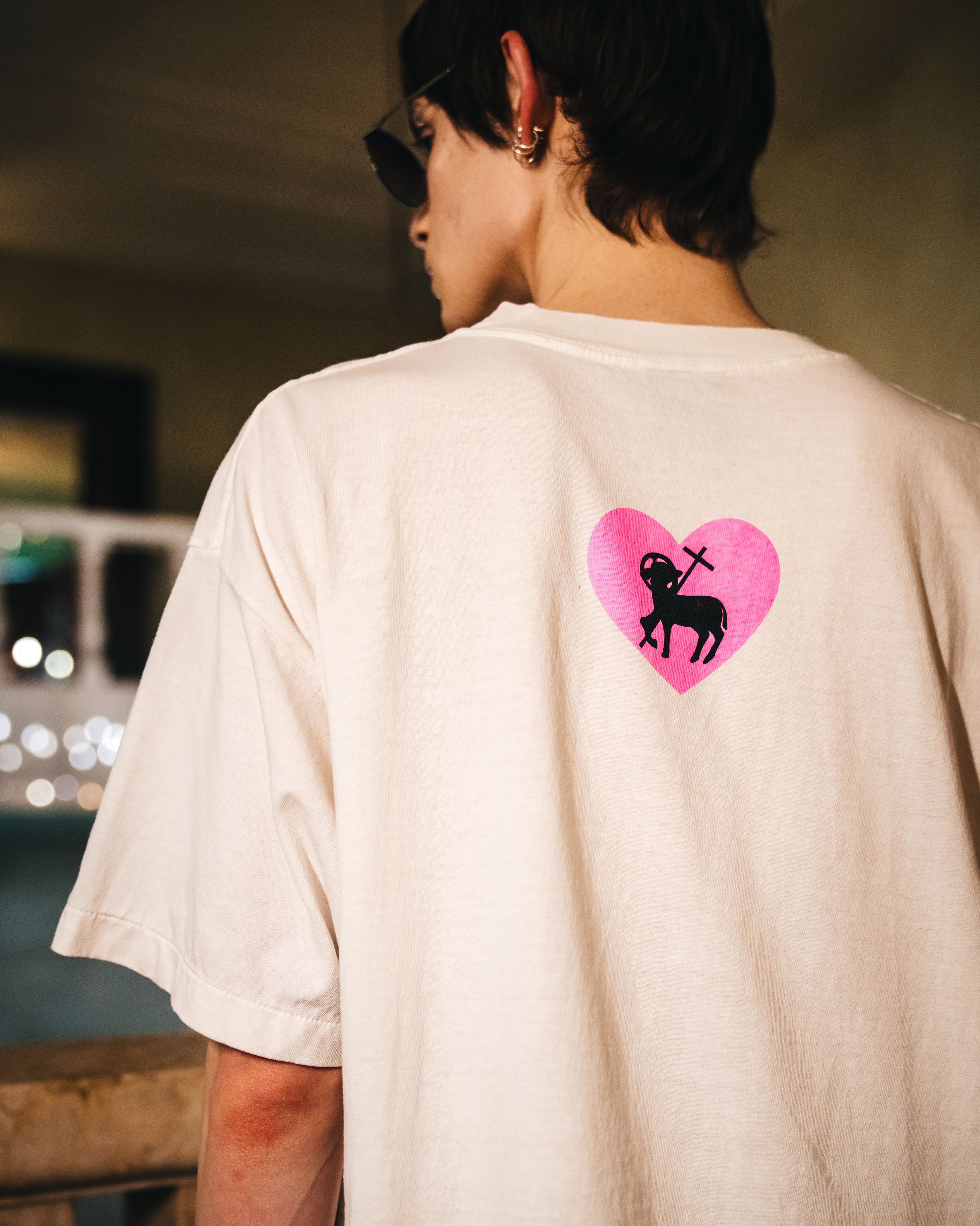 SAINT Mxxxxxx]SS TEE/HEART SAINT/WHITE(SM-HR1-0000-019) – R&Co.