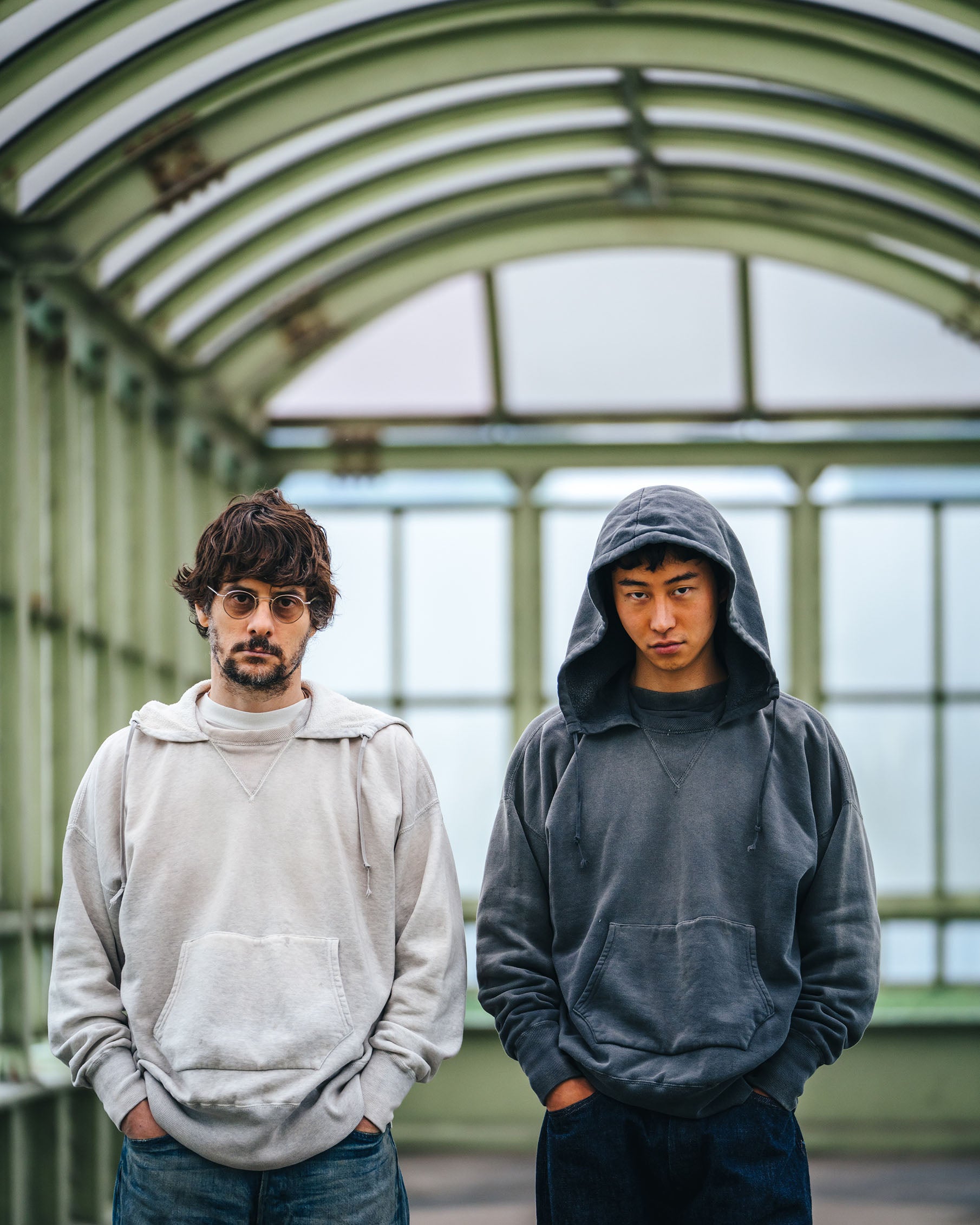 SAINT Mxxxxxx]BB_AFTER HOODED HOODIE/V/BLACK(SM-HR1-0000-C54) – R&Co.