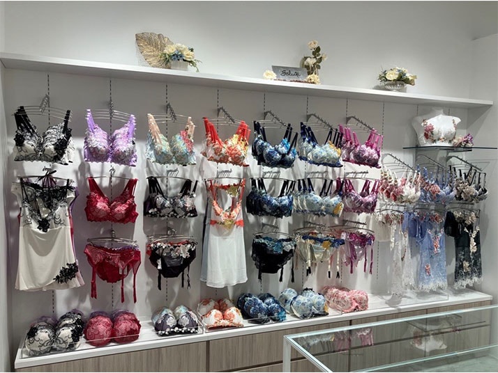 WACOAL The Store エミテラス所沢店 | 店舗を探す | ワコール