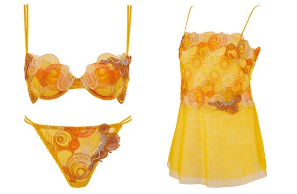 神々しい色で、賭けに出る ｜ 上流下着のつどい ワコール