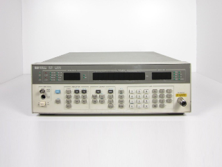 8657B シンセサイズド信号発生器 | 中古計測器販売