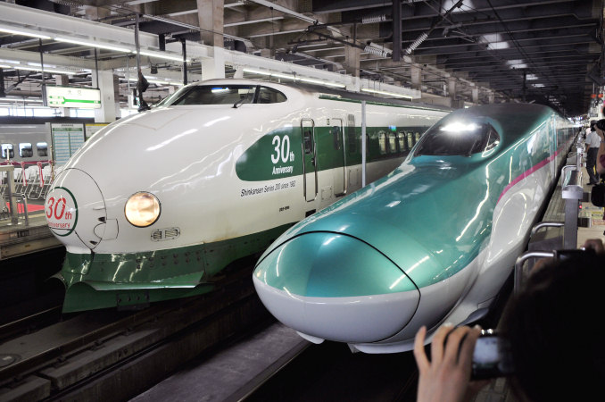 200系による「東北新幹線大宮駅開業30周年記念号」運転