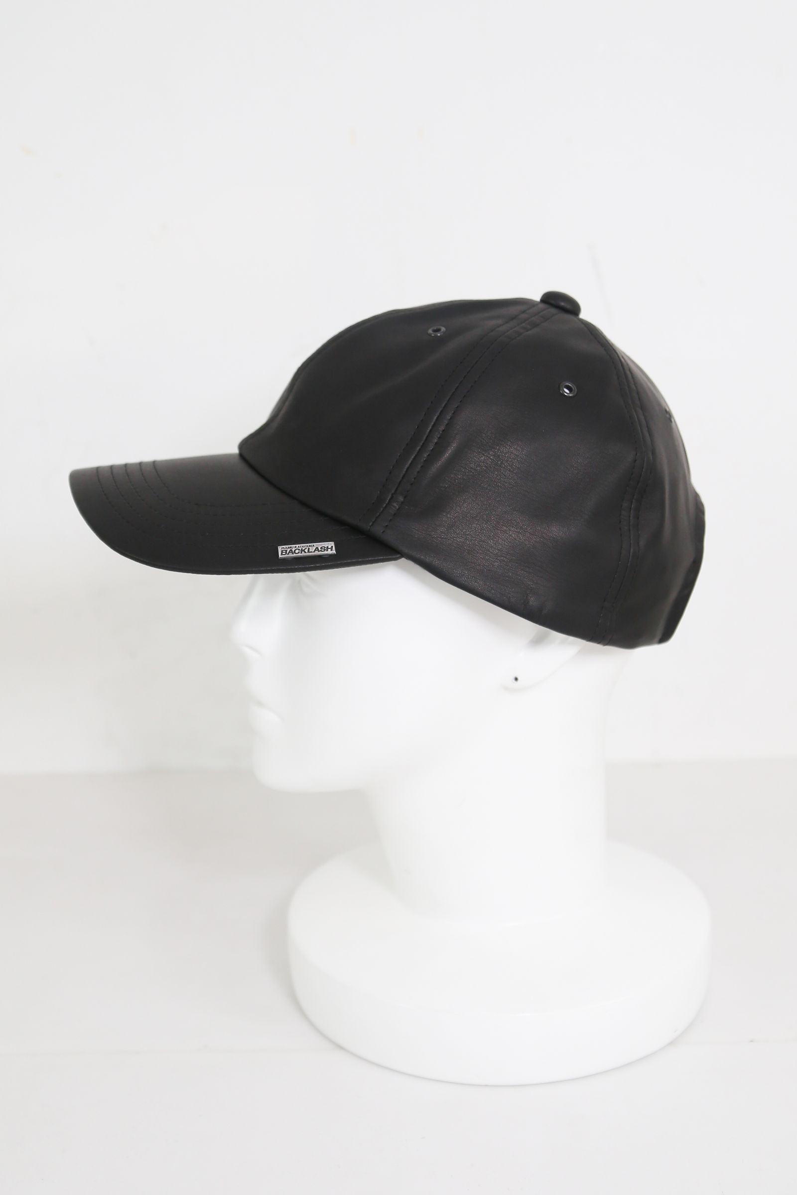 ISAMU KATAYAMA BACKLASH - MONOCHROME LUXURY STEER CAP / ブラック