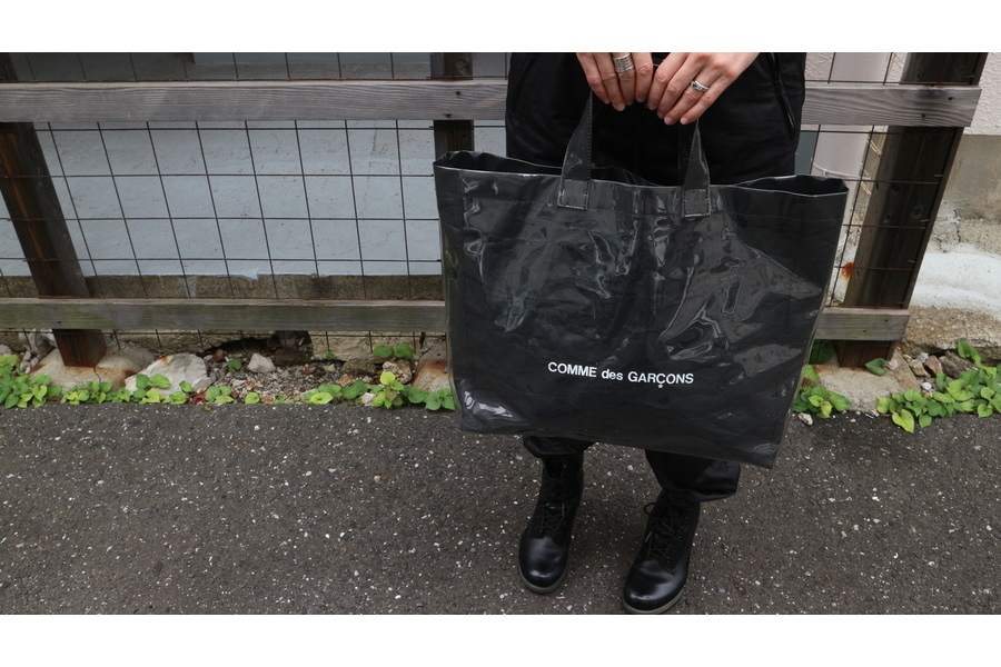 COMME des GARCONS/コムデギャルソン】BLACK MARKET PVC トートバッグ