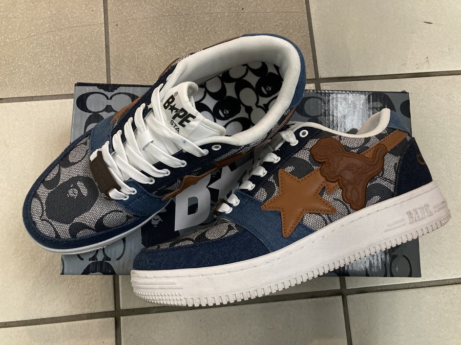 大人気ストリートブランド【A BATHING APE/アベイシングエイプ】より