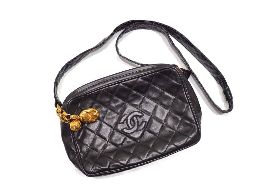 90年代のCHANEL（シャネル）マトラッセ ショルダーバッグを買取しま