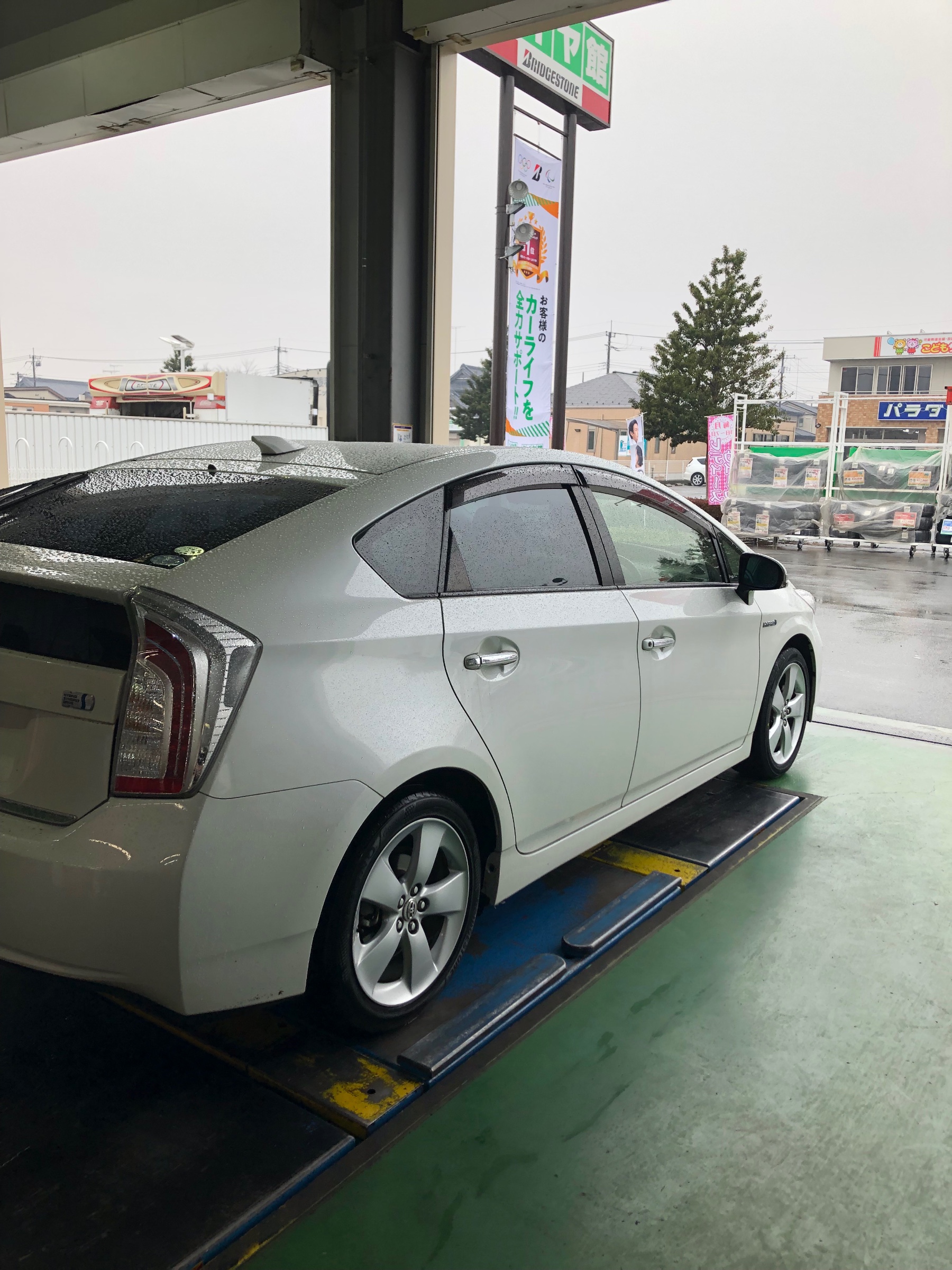 30プリウス × レグノGR–XⅡ | 店舗おススメ情報 | タイヤ館 真岡（栃木