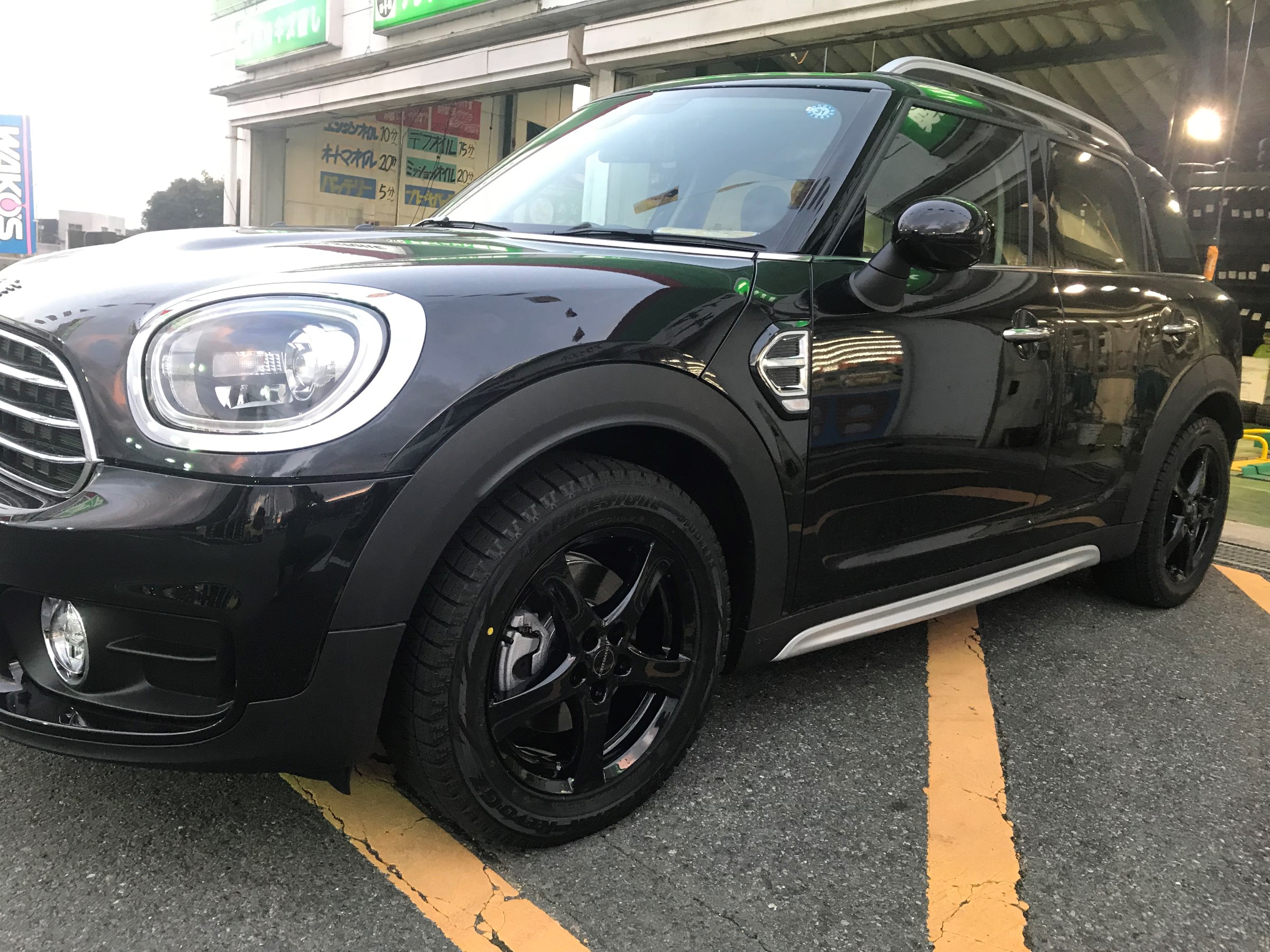 MINI F60 ミニクロスオーバー】スタッドレス装着 | 店舗おススメ情報