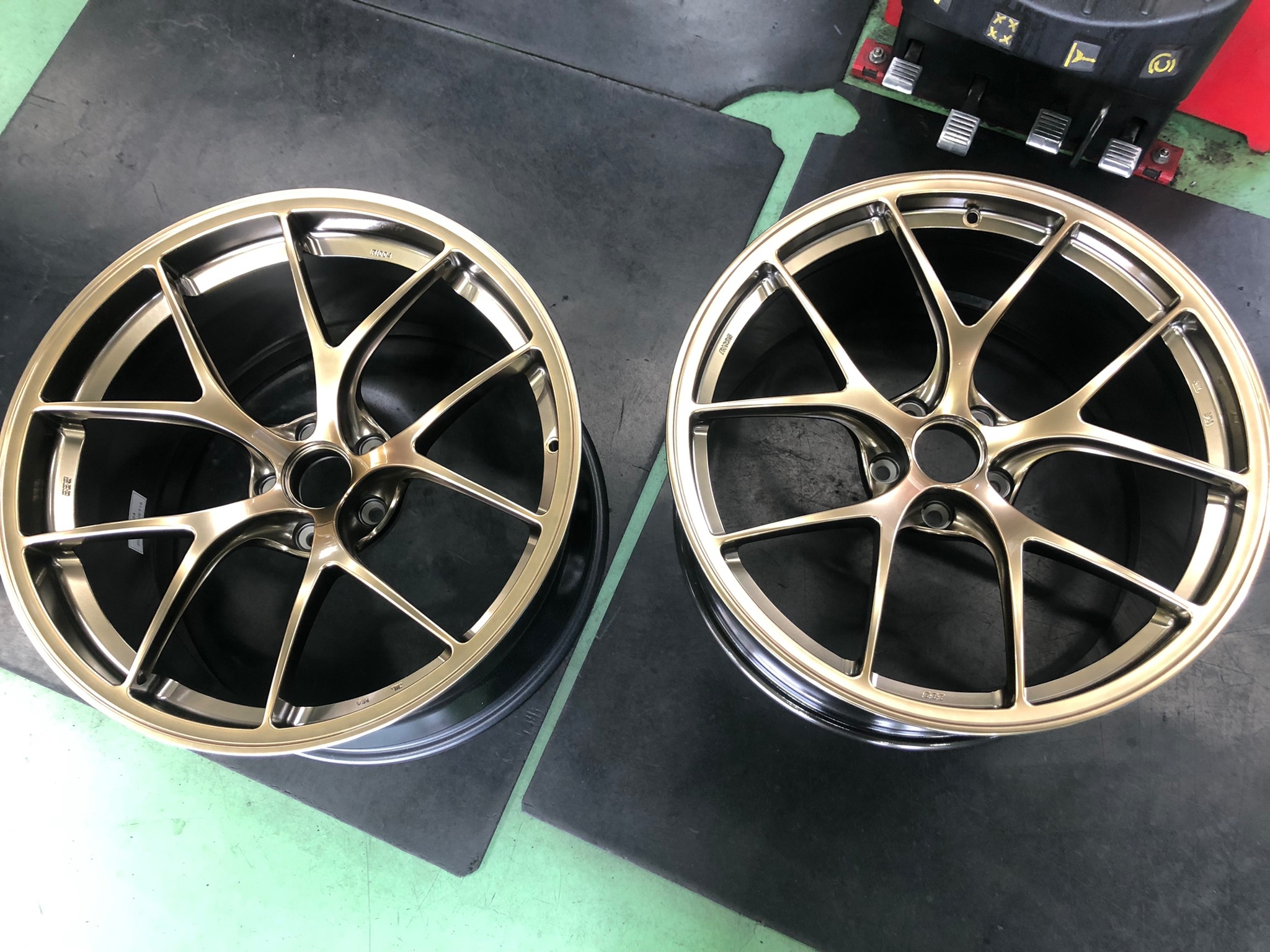 34フェアレディZにBBS RI-D 20インチ取り付け～♪ | 店舗おススメ情報